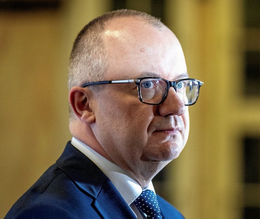 Wtorkowa orkiestra chaosu: od Hagi po orbitę